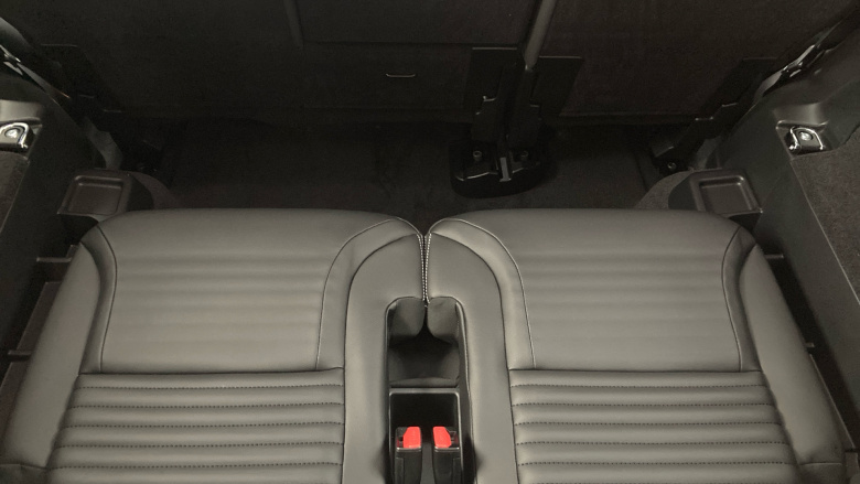 Land Rover Discovery 3.0 D350 Dynamic SE 5dr Auto Diesel Station Wagon